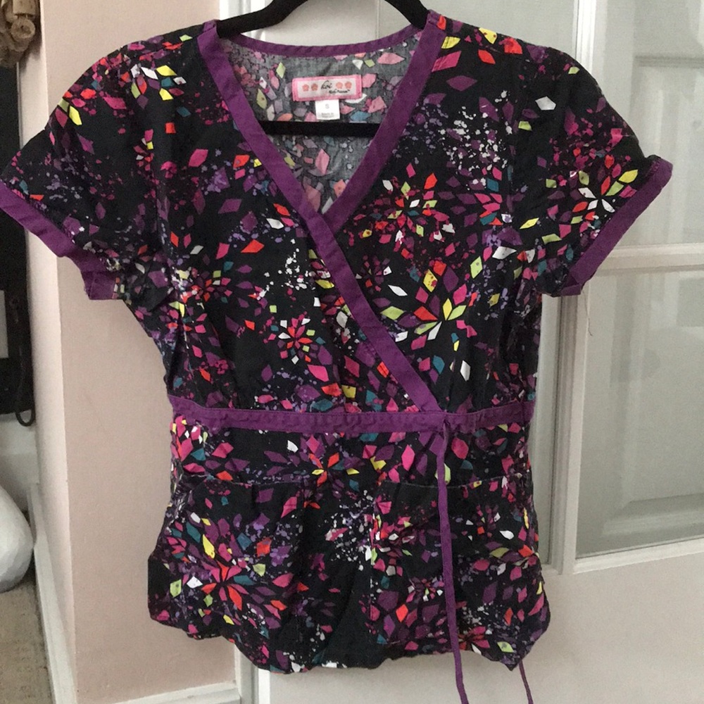 Scrub top